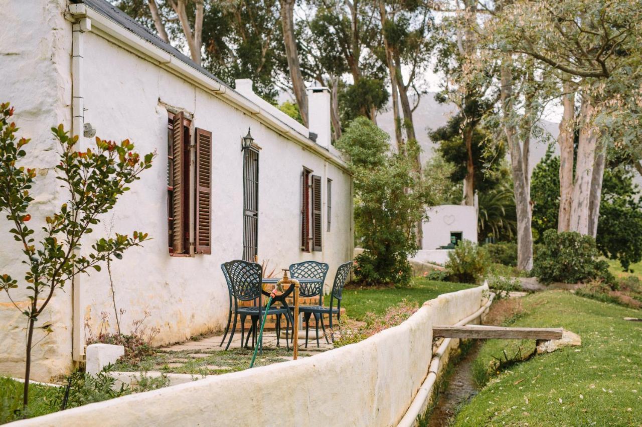 Villa Beaumont Family Wines à Botrivier Extérieur photo